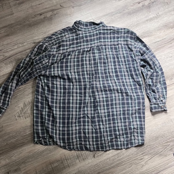 Disney Plaid long sleeve button down Tigger size xxl - Picture 7 of 7